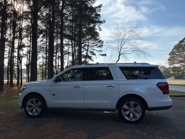 Used 2023 Ford Expedition Max King Ranch image 6