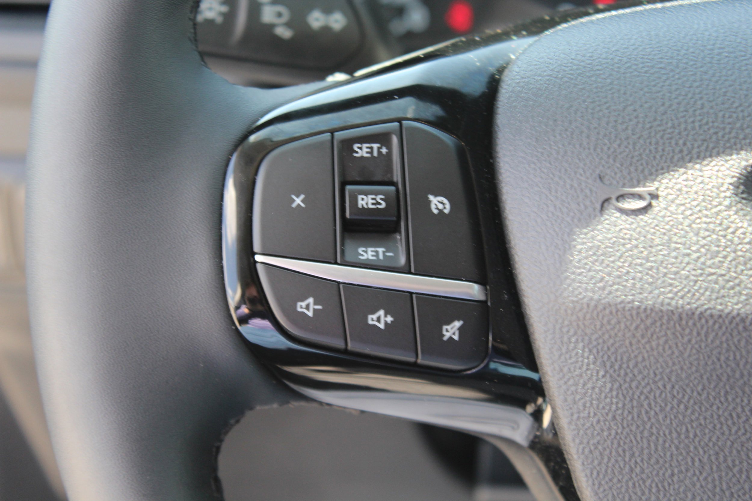 Used 2022 Ford Escape SE w/ Convenience Package AWD/4WD image 8