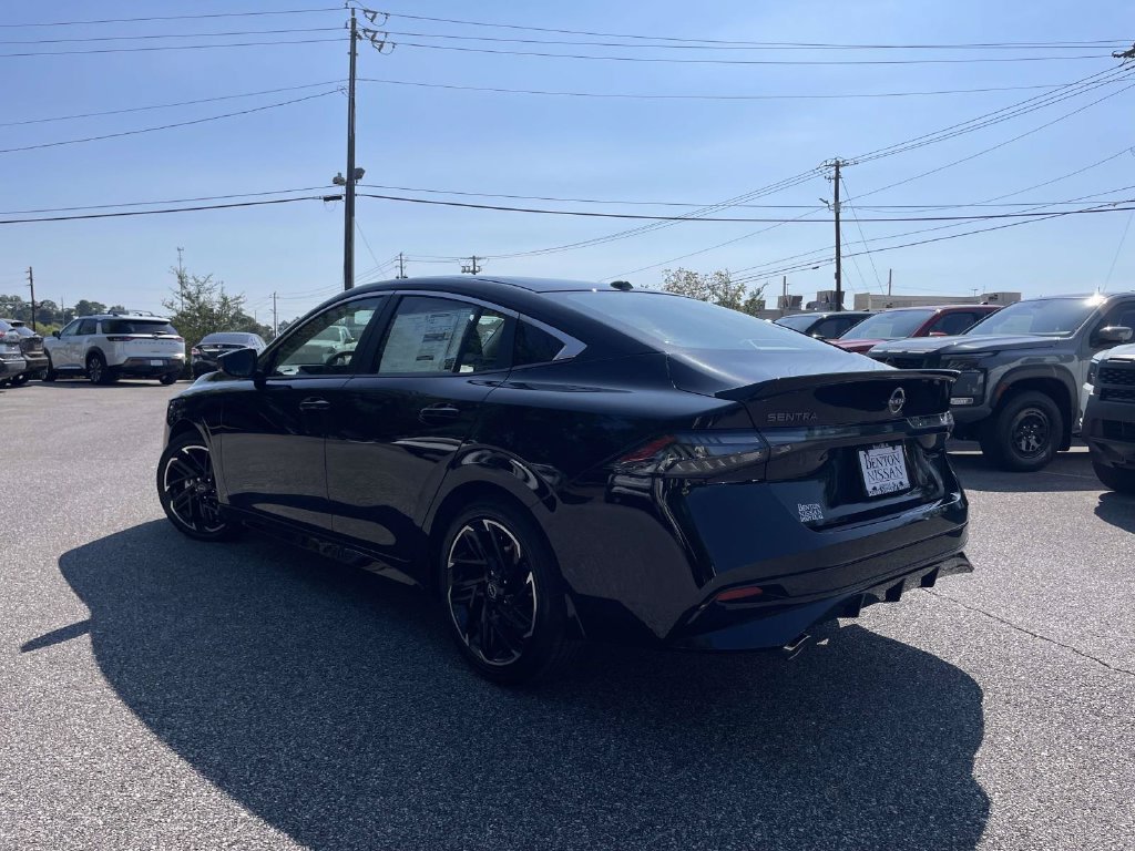 New 2027 Nissan Sentra SR w/ Floor Mat Package FWD image 4