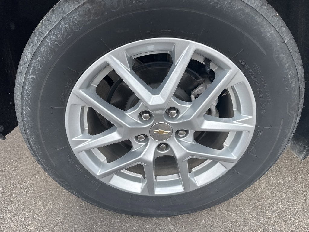 Used 2024 Chevrolet Equinox LT image 32