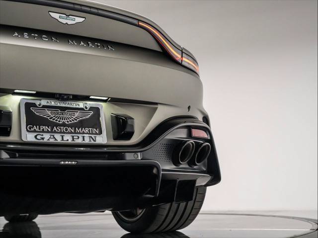 Used 2025 Aston Martin V8 Vantage Coupe RWD image 34