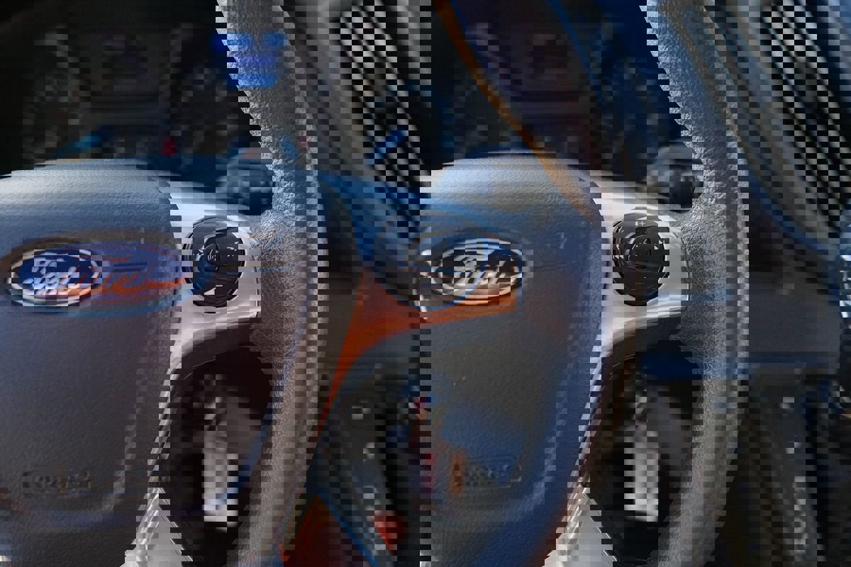 Used 2019 Ford Transit 350 156 DRW image 15