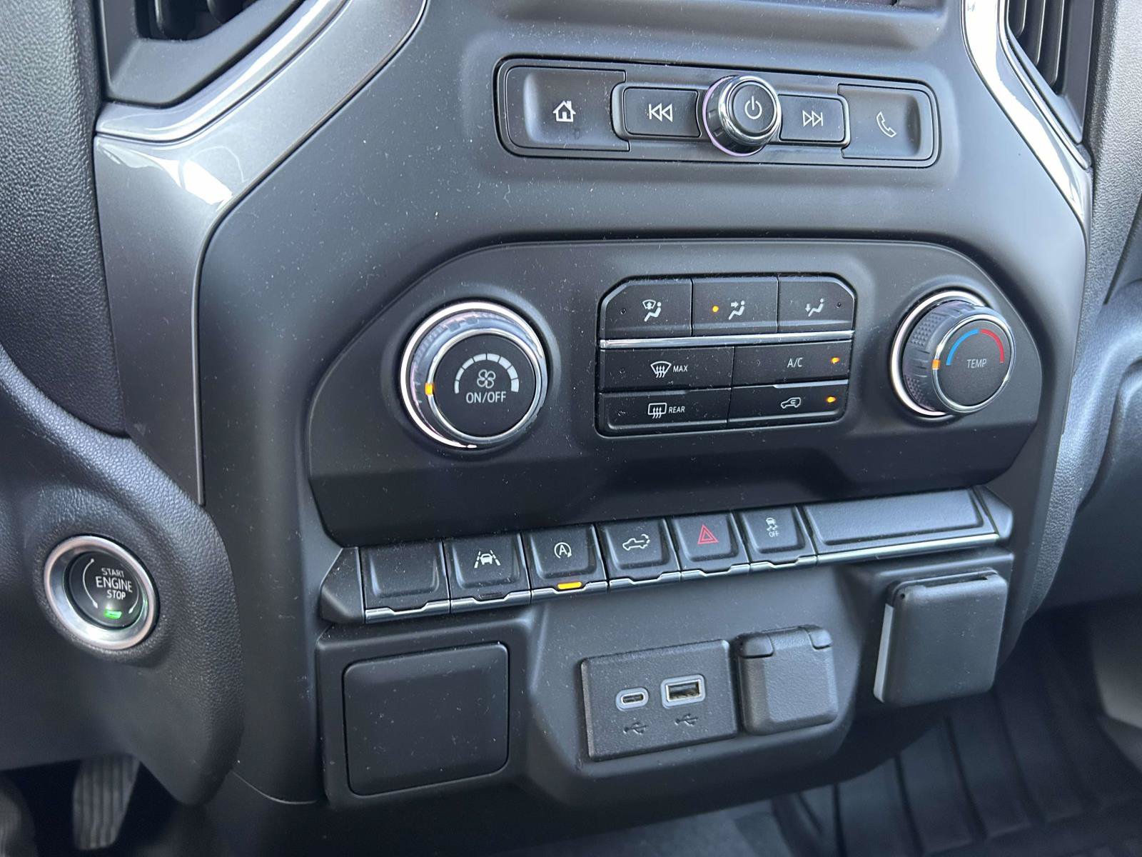 Used 2023 Chevrolet Silverado 1500 Custom AWD/4WD image 21