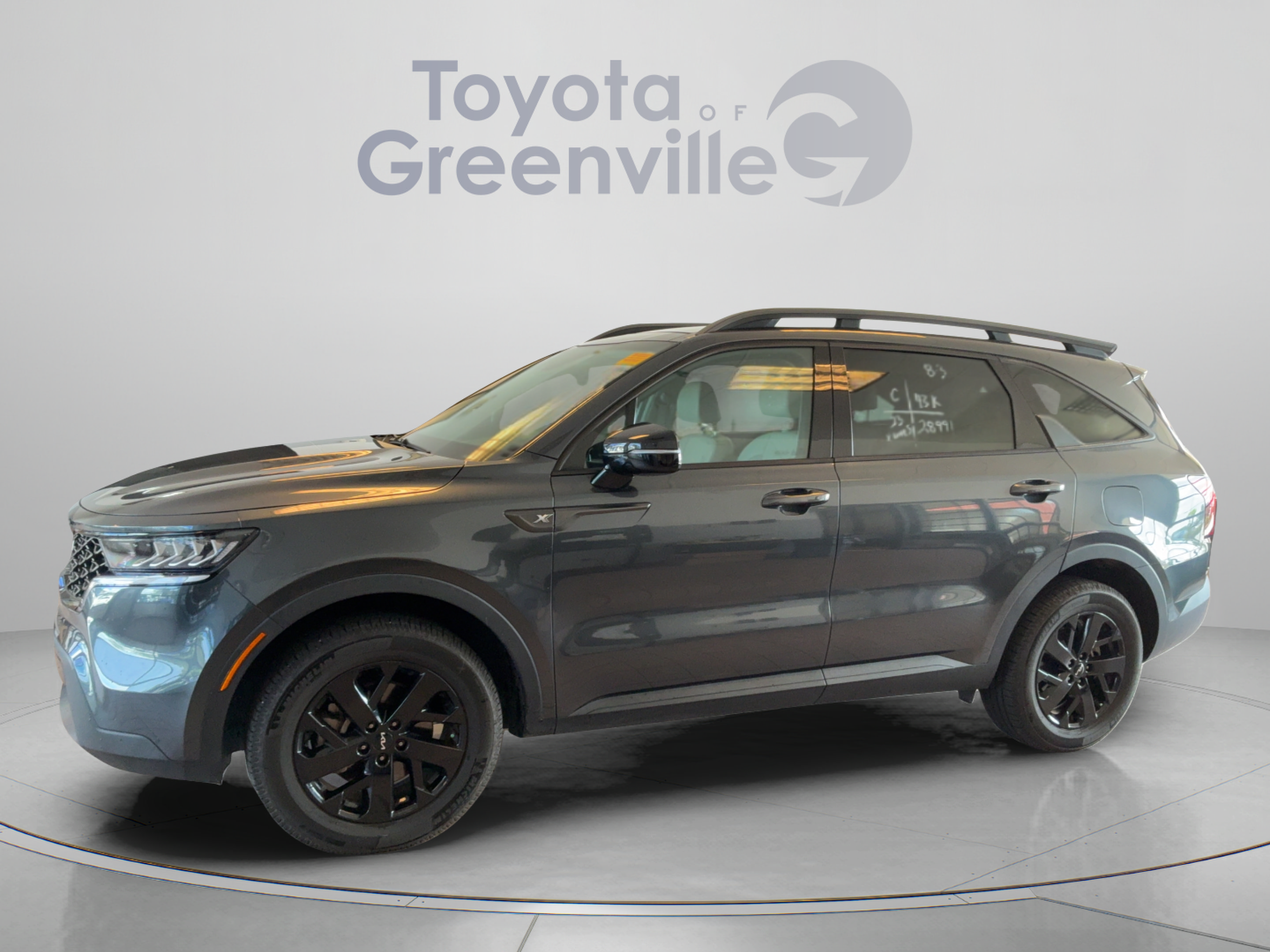 Used 2023 Kia Sorento S w/ Panoramic Sunroof Package AWD/4WD image 2