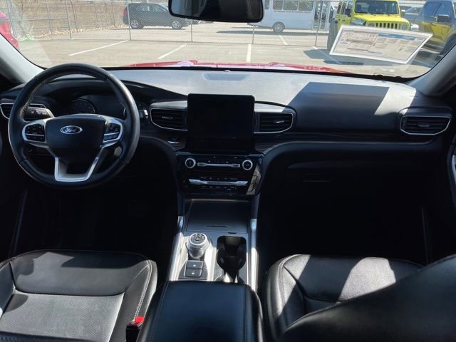 Used 2022 Ford Explorer Limited w/ Equipment Group 301A image 38