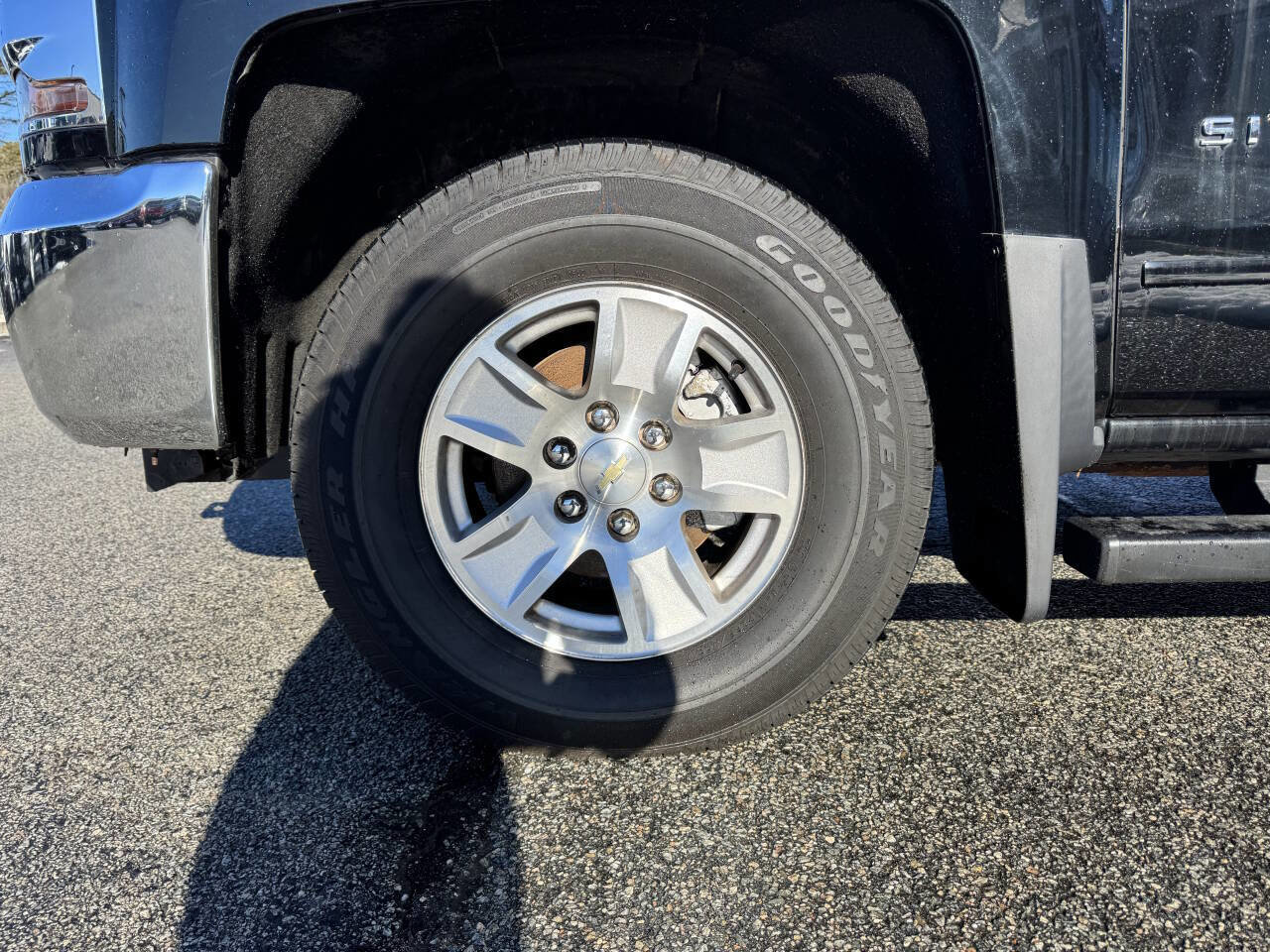 Used 2016 Chevrolet Silverado 1500 LT w/ LT Fleet Convenience Package image 4