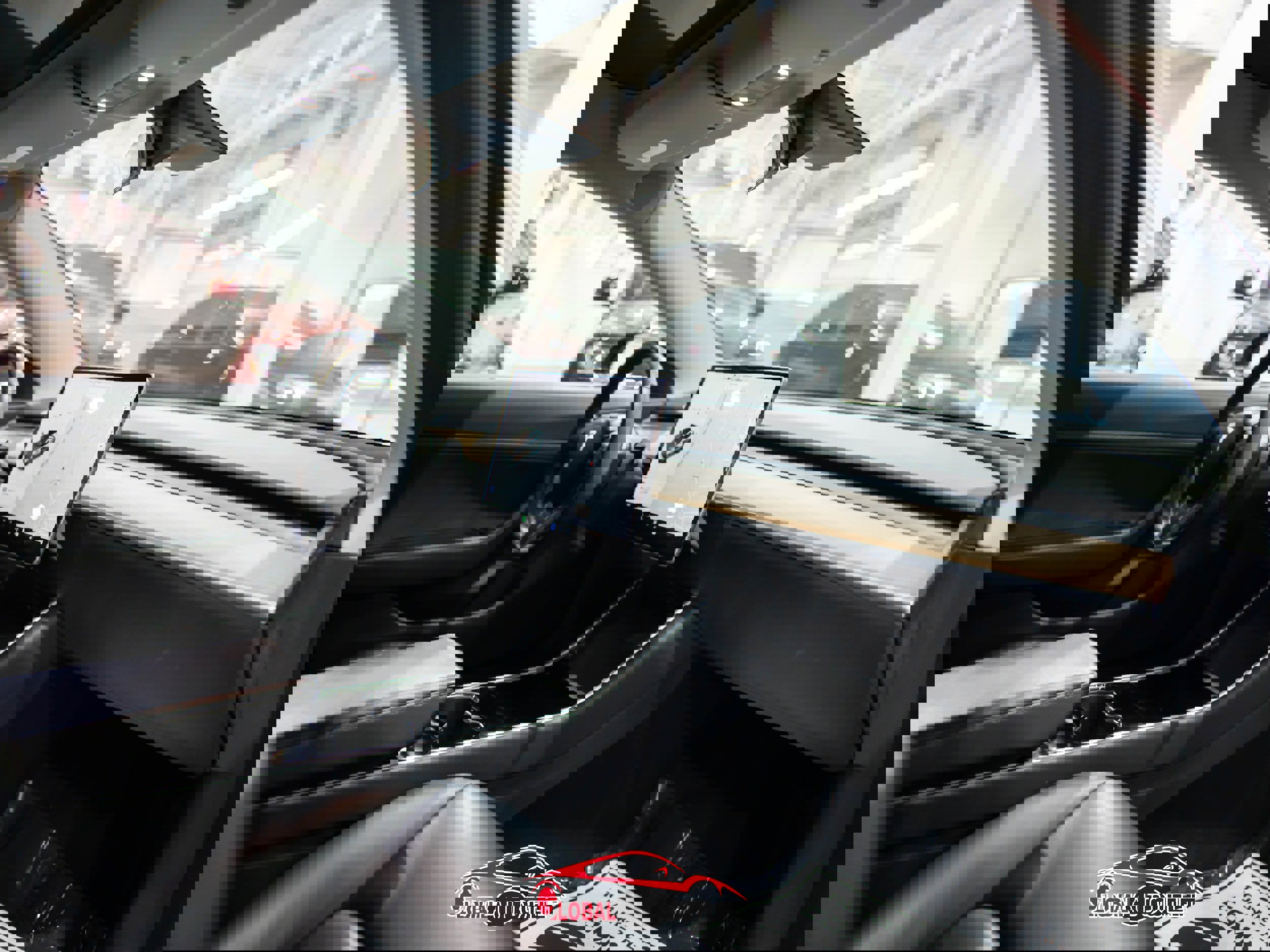 Used 2020 Tesla Model 3 Standard Range Plus image 15