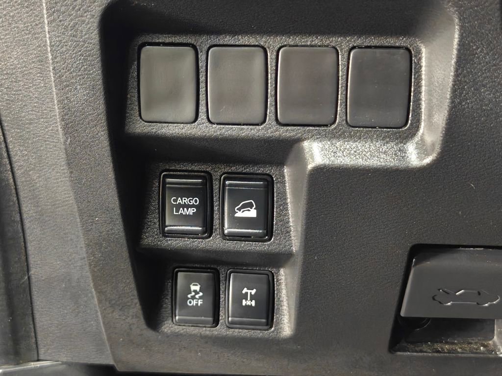 Used 2024 Nissan Frontier PRO-4X w/ Off-Road Protection Package image 10