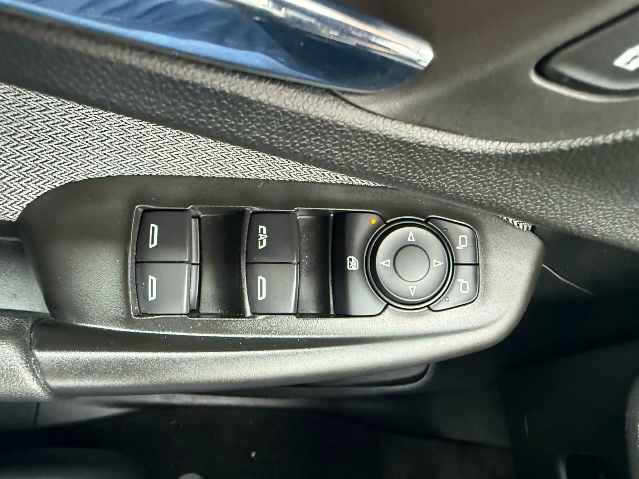 Used 2022 Chevrolet TrailBlazer LS image 25