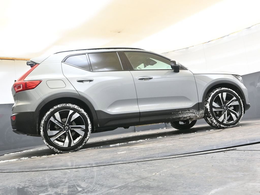 New 2026 Volvo XC40 B5 Ultra w/ Protection Package Premier image 46