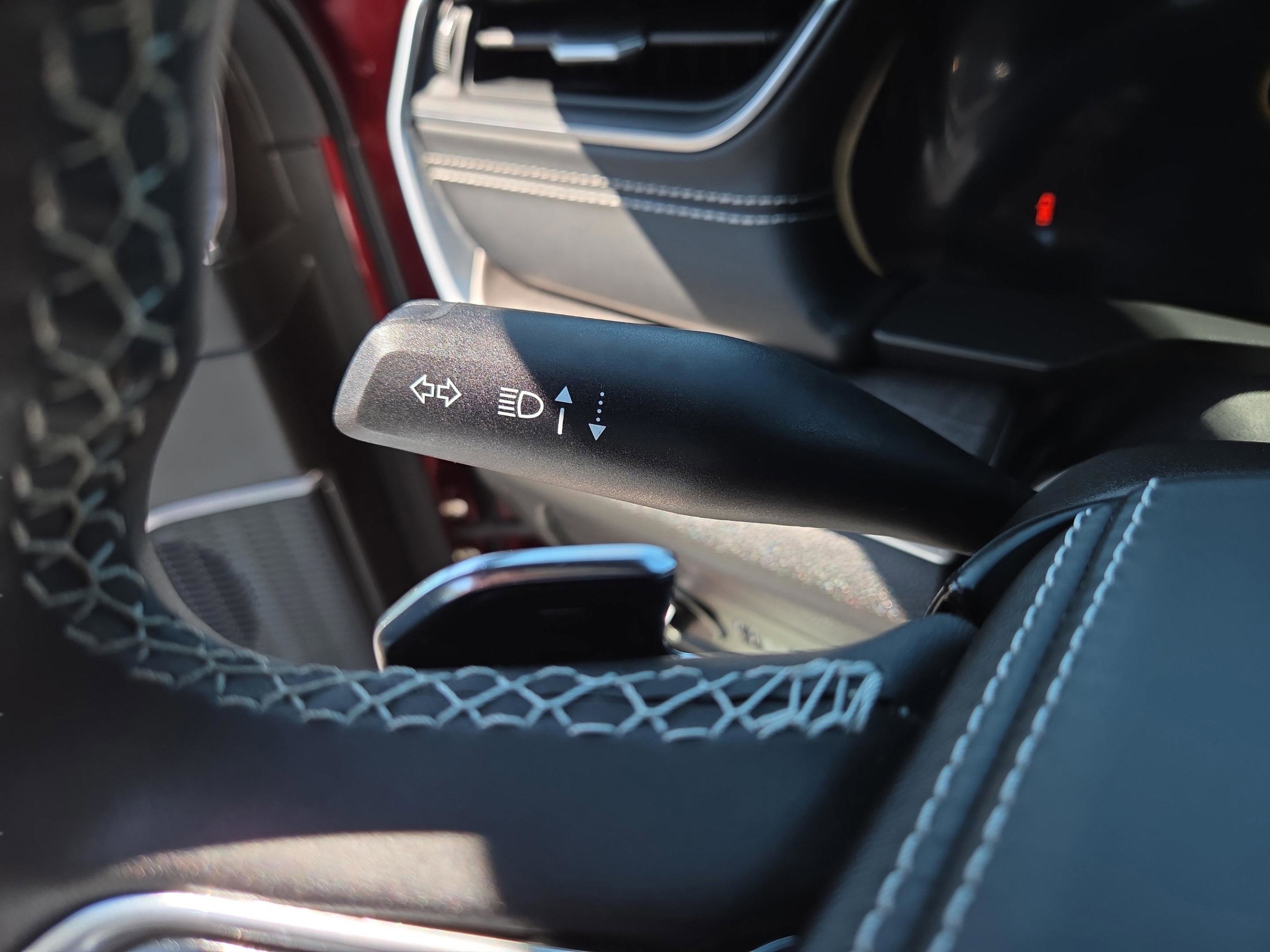 Used 2023 Jeep Grand Cherokee Overland image 14