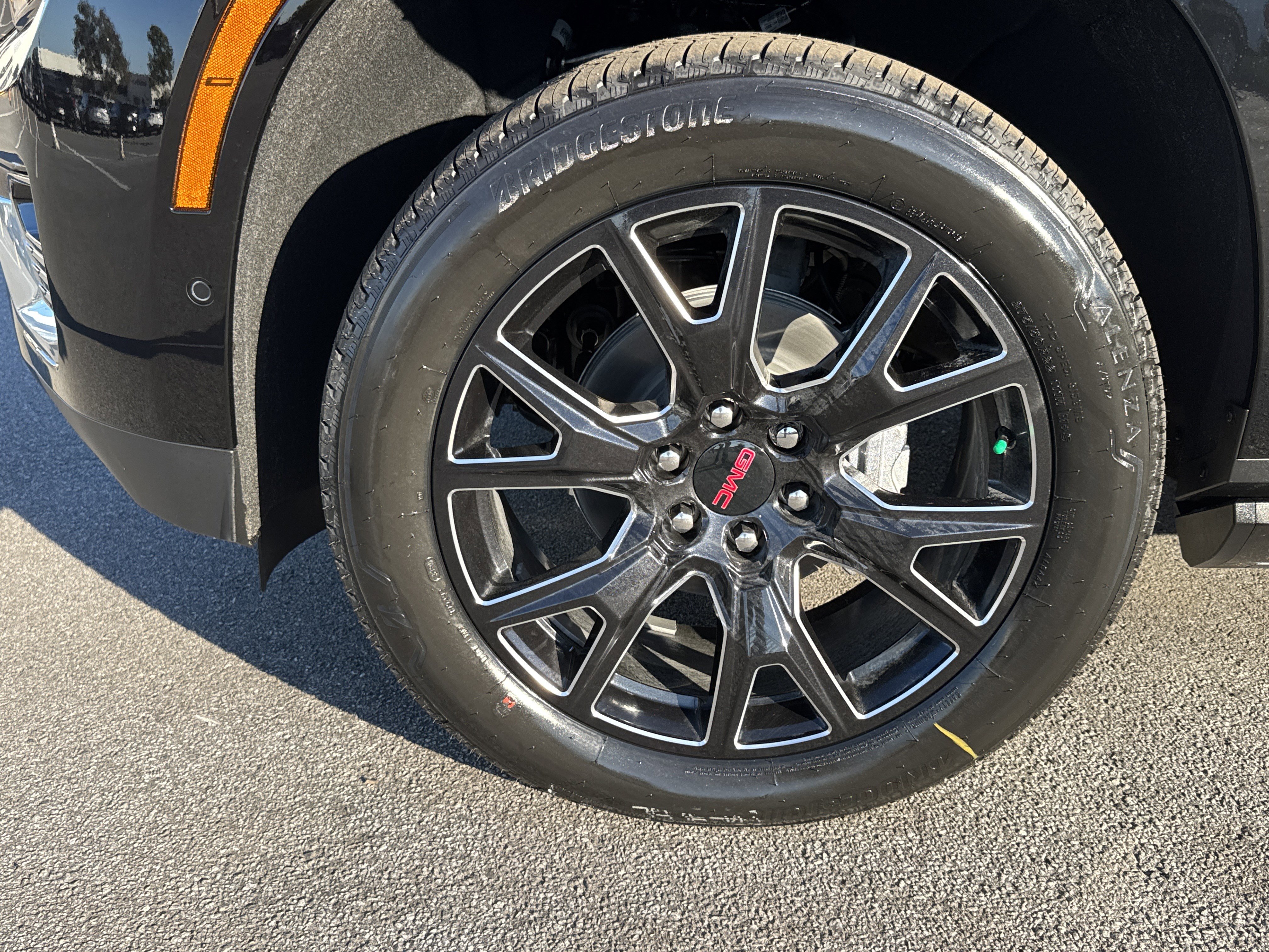 New 2026 GMC Yukon Denali w/ Sun & Power Step Package image 13