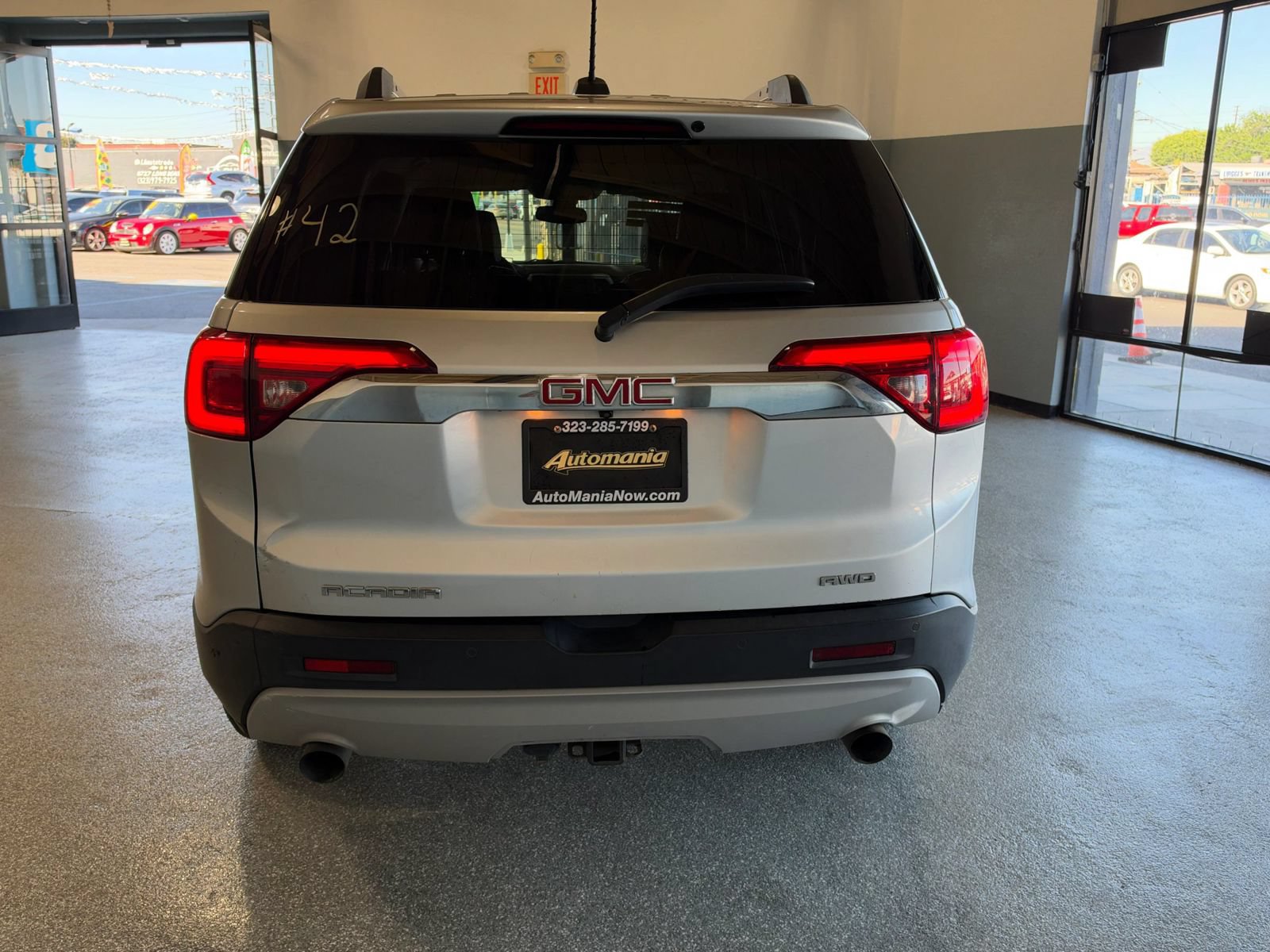 Used 2017 GMC Acadia SLT AWD/4WD image 6