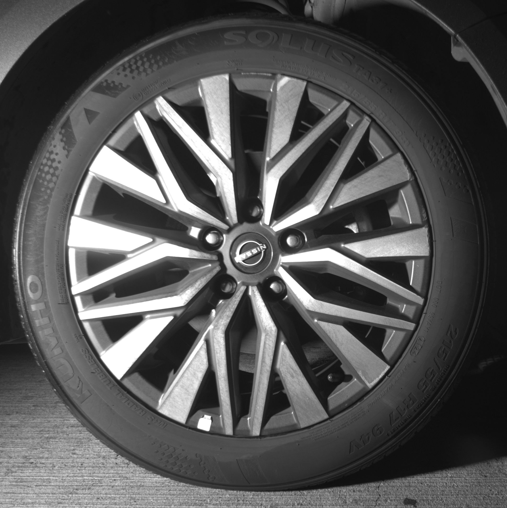 Used 2024 Nissan Altima 2.5 SV image 13