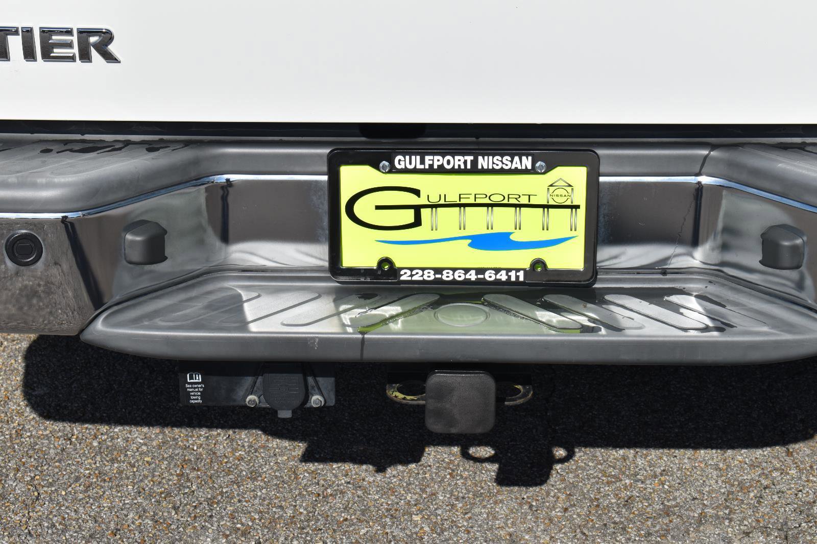 Used 2015 Nissan Frontier SV w/ SV Value Truck Package image 6