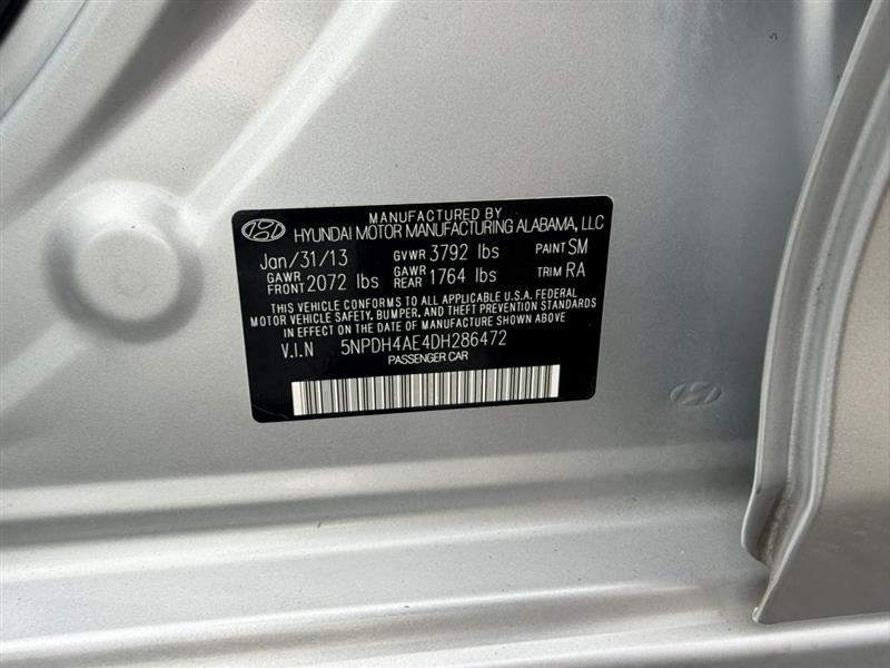 Used 2013 Hyundai Elantra Limited FWD image 32
