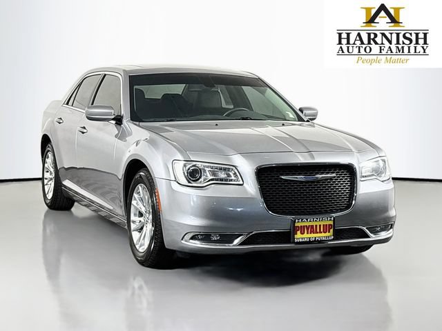 Used 2017 Chrysler 300 Touring w/ Value Package RWD 360° Tour