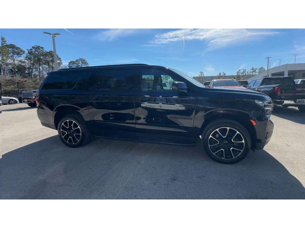 Certified 2023 Chevrolet Suburban RST w/ Luxury Package image 2