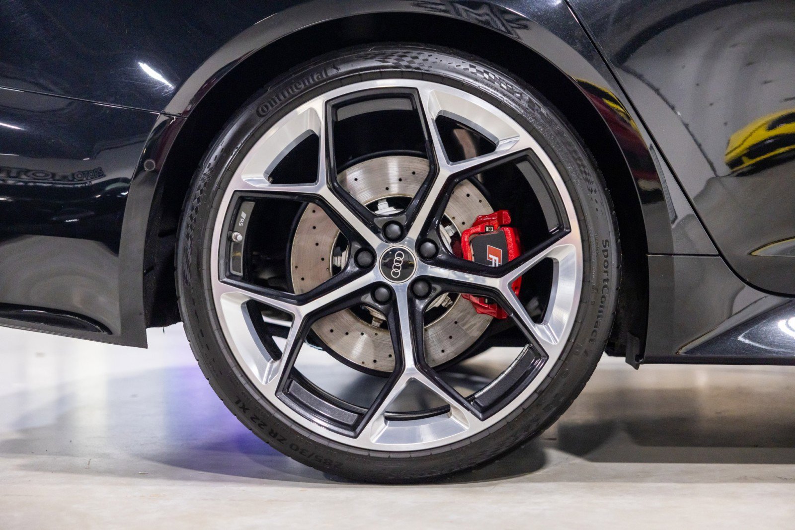 Used 2024 Audi RS 6 performance AWD/4WD image 24