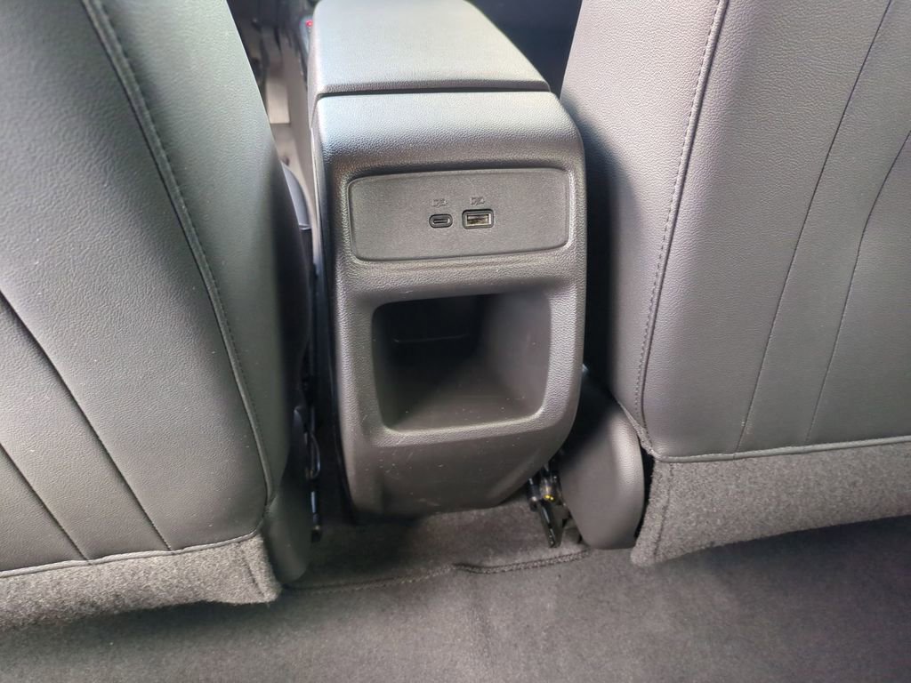 Used 2025 Chevrolet Trax LT w/ LT Convenience Package FWD image 20