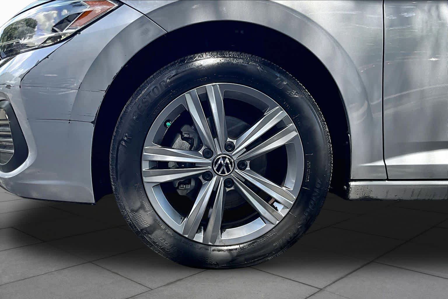 Used 2023 Volkswagen Jetta SE FWD image 11