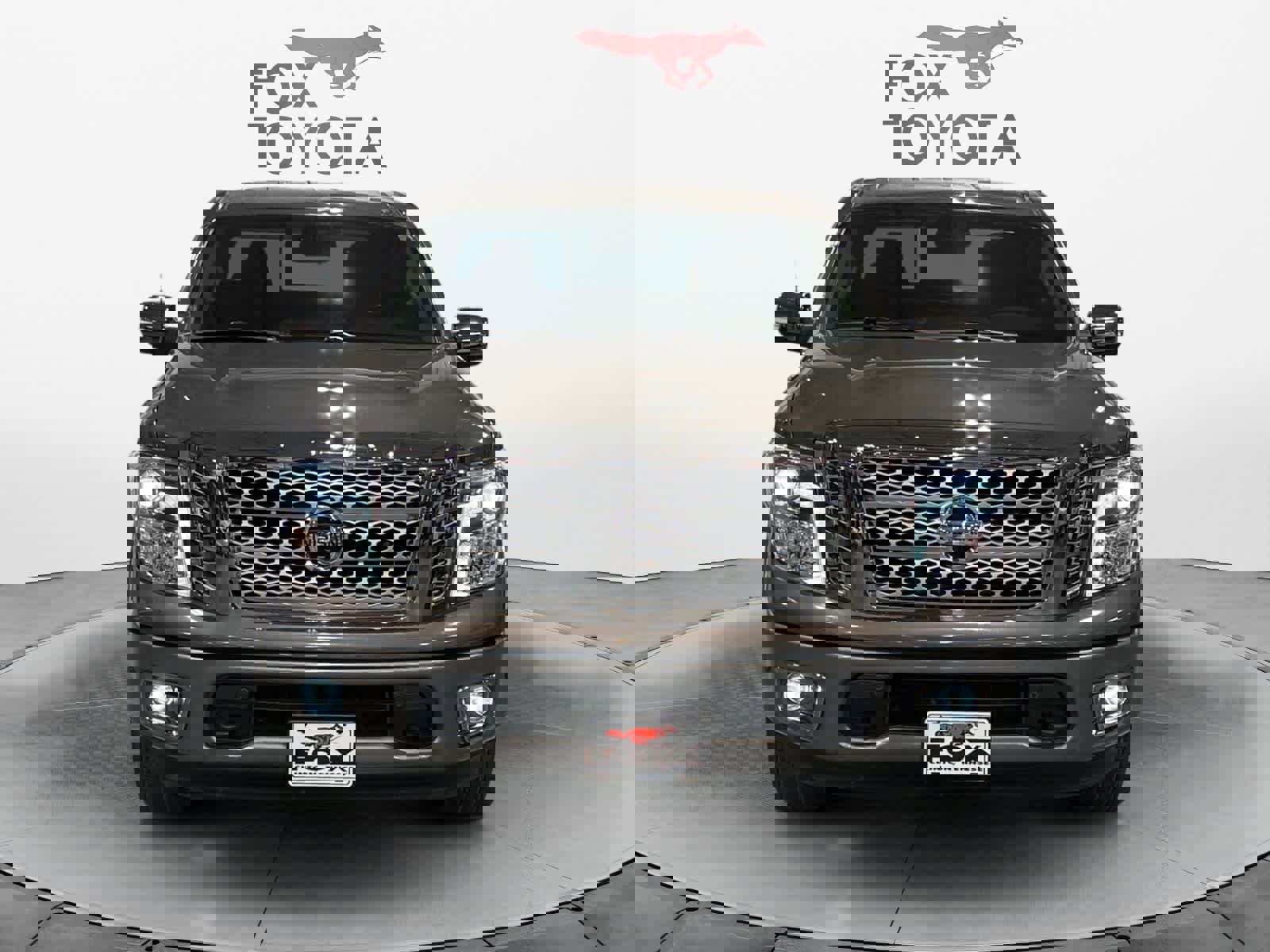 Used 2019 Nissan Titan Platinum Reserve w/ Platinum Utility Package image 9