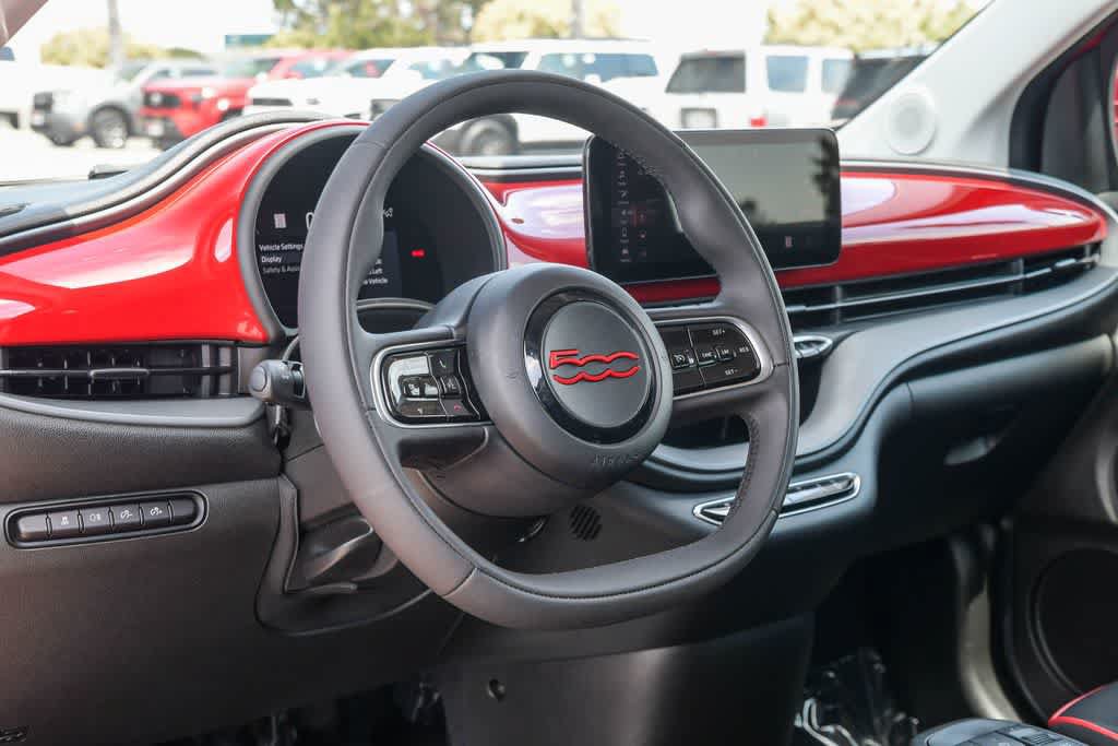 Used 2024 FIAT 500 e (RED) FWD image 18