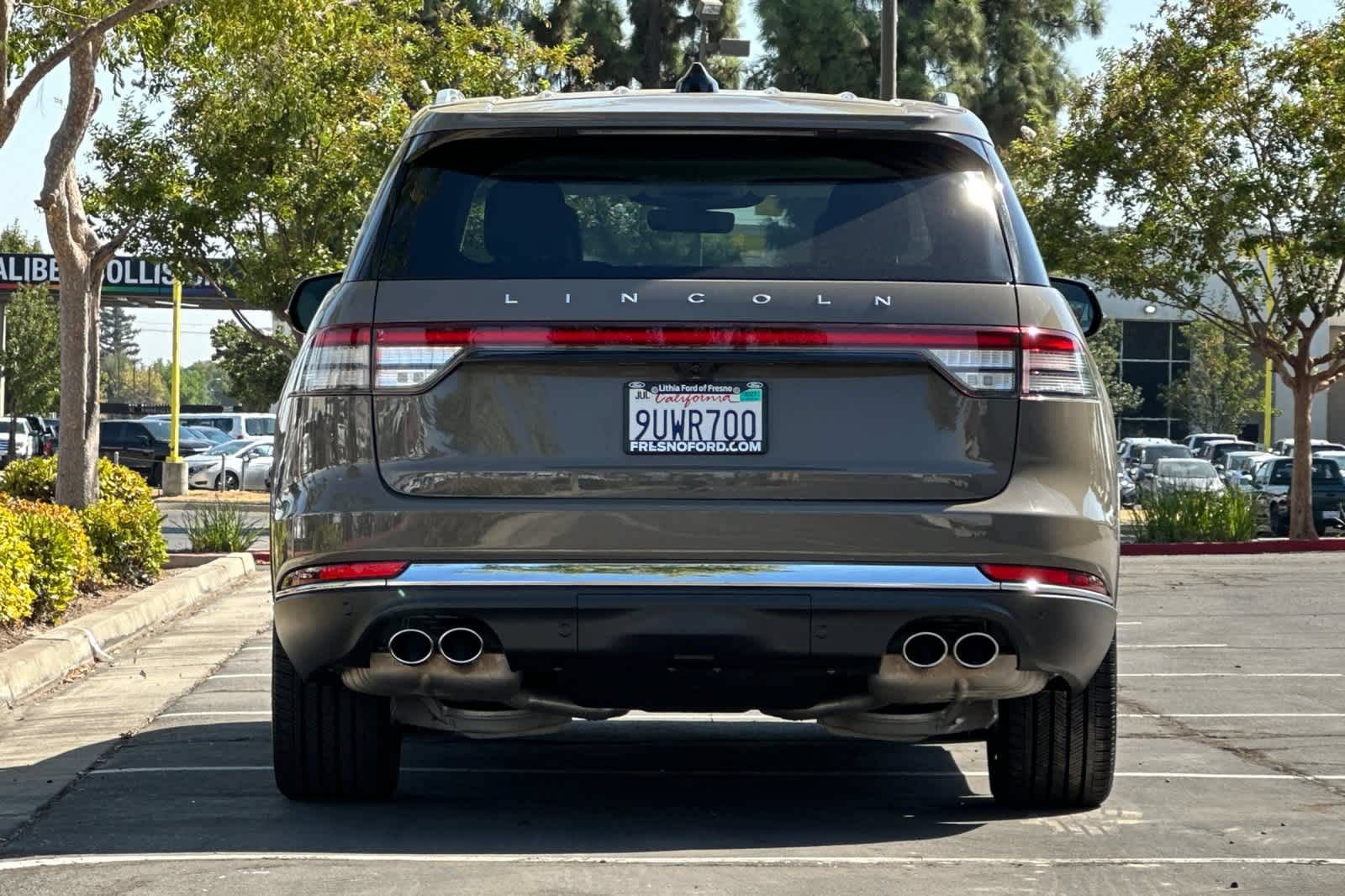 Certified 2025 Lincoln Aviator Reserve w/ Equipment Group 201A AWD/4WD image 8