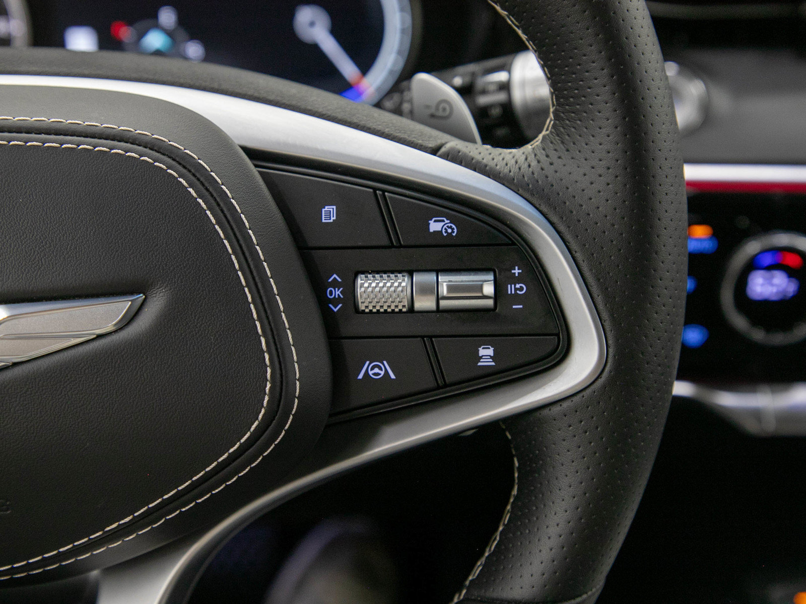 Used 2023 Genesis Electrified GV70 AWD/4WD image 27
