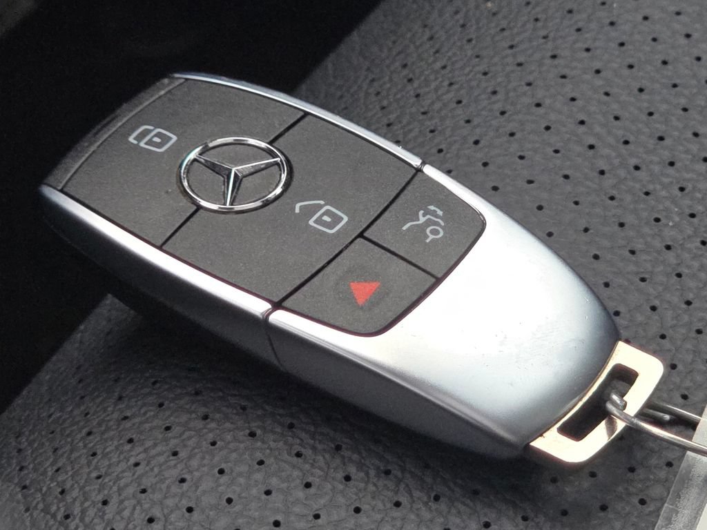Certified 2026 Mercedes-Benz GLS 450 4MATIC image 41