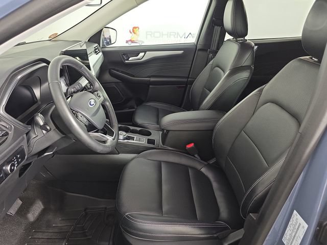 Used 2023 Ford Escape Platinum AWD/4WD image 18