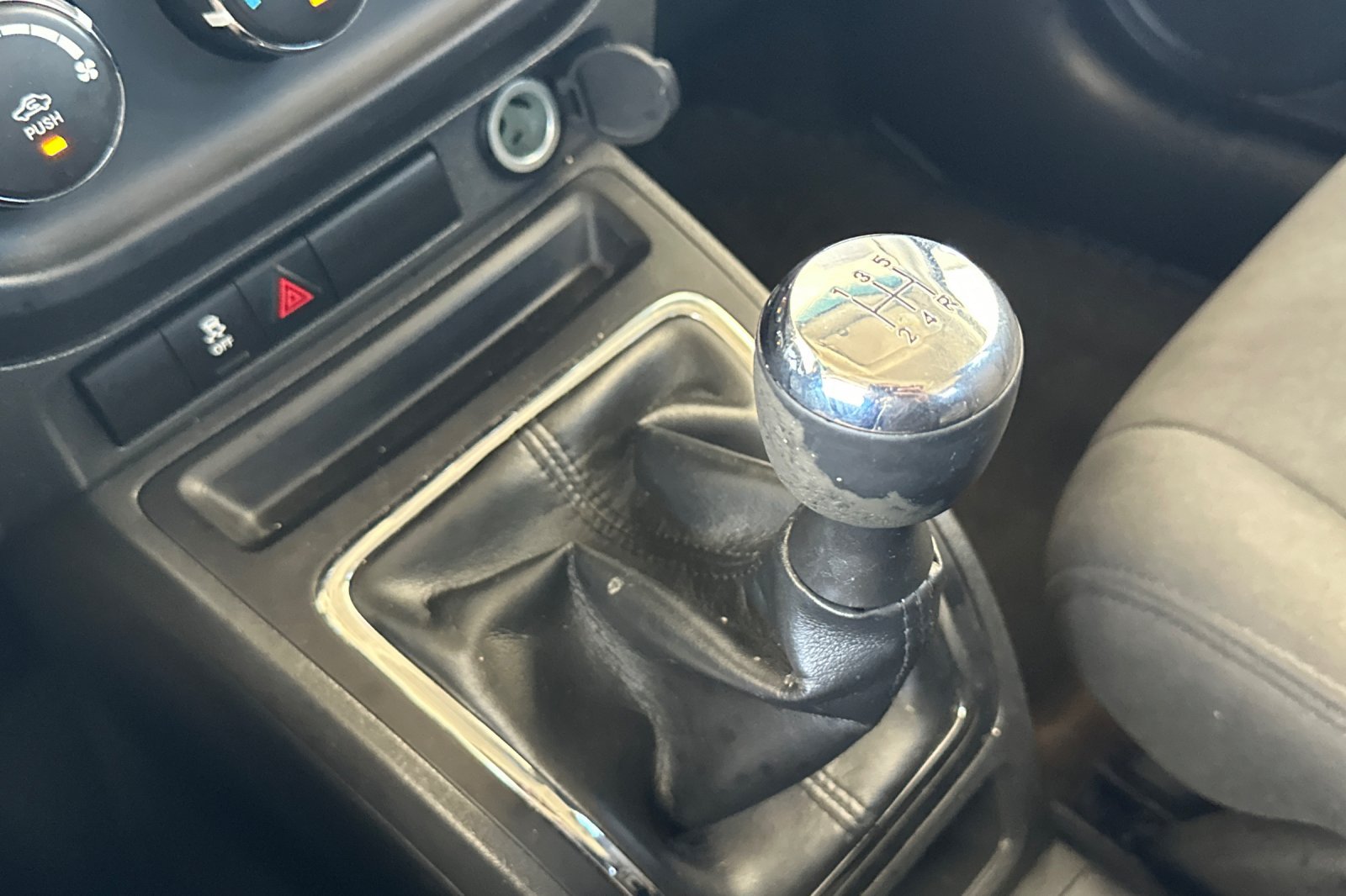Used 2016 Jeep Patriot Sport FWD image 20