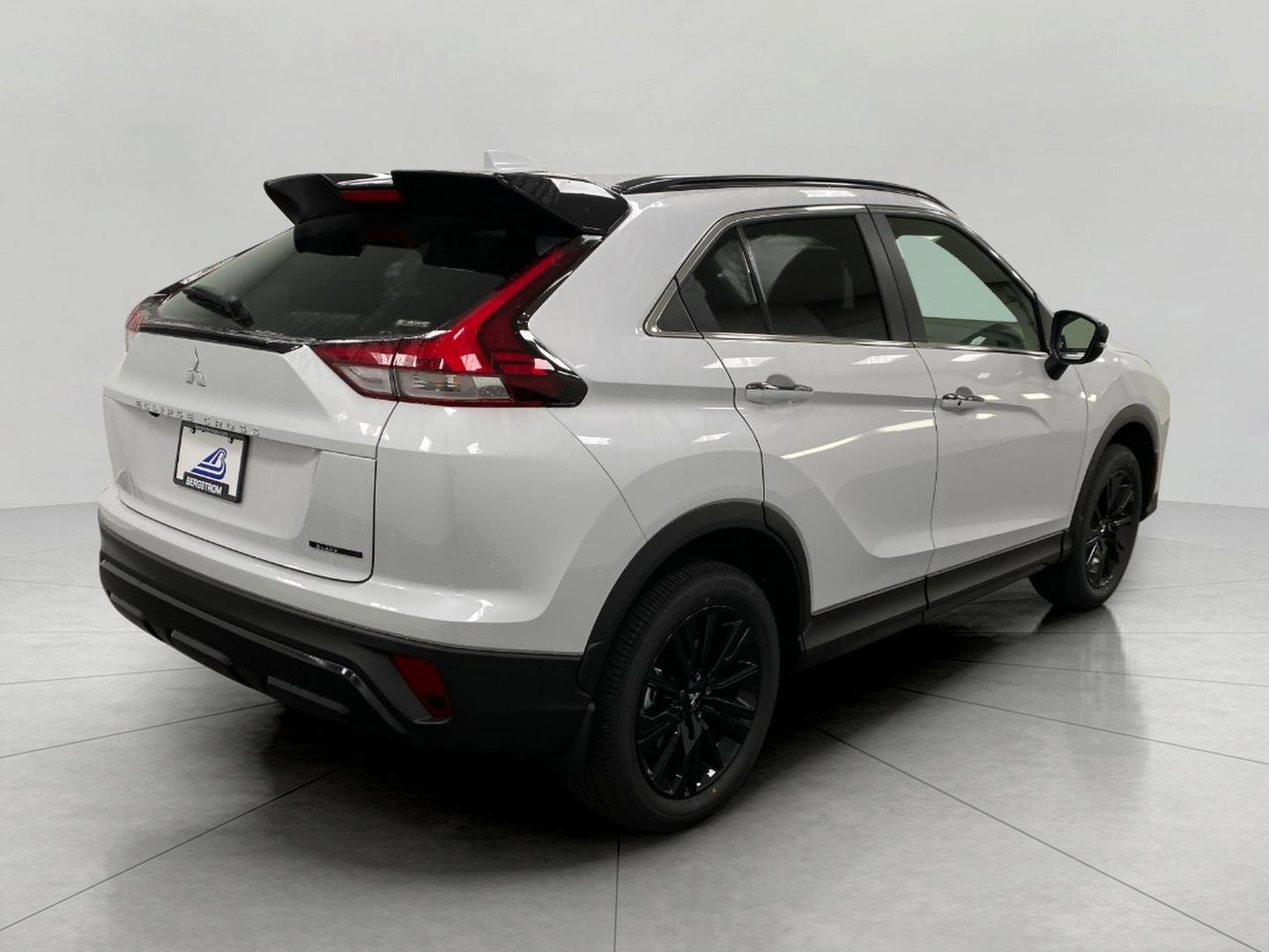 New 2026 Mitsubishi Eclipse Cross AWD image 3