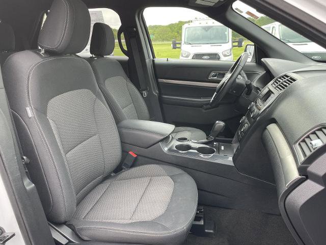 Certified 2018 Ford Explorer XLT FWD image 23