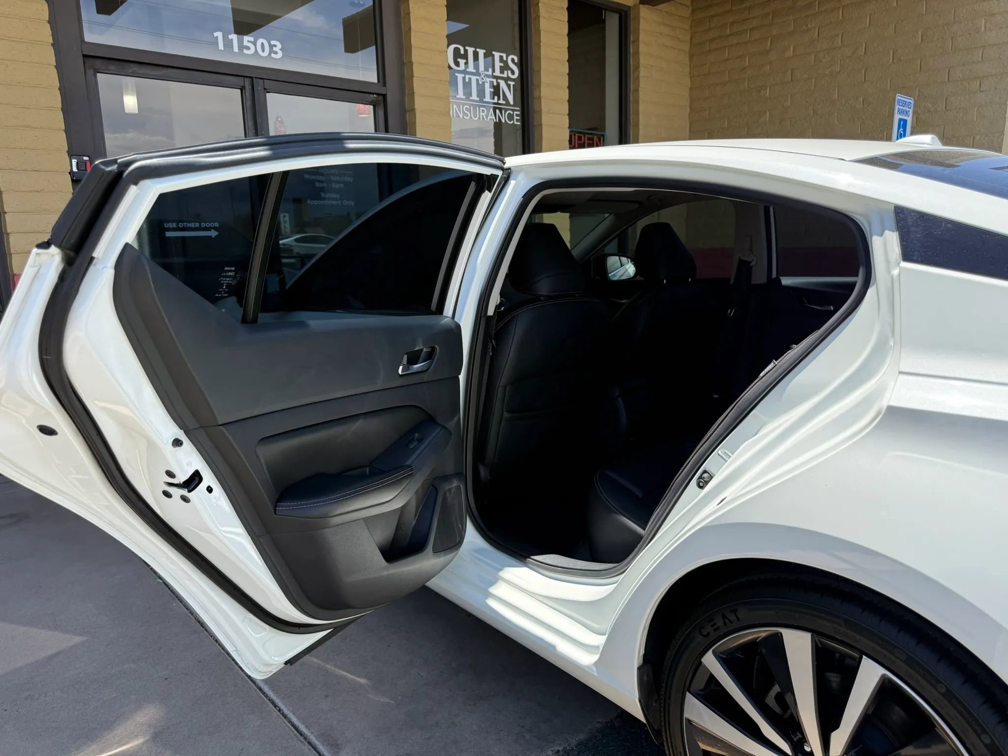 Used 2021 Nissan Altima 2.5 SR w/ SR Premium Package FWD image 19