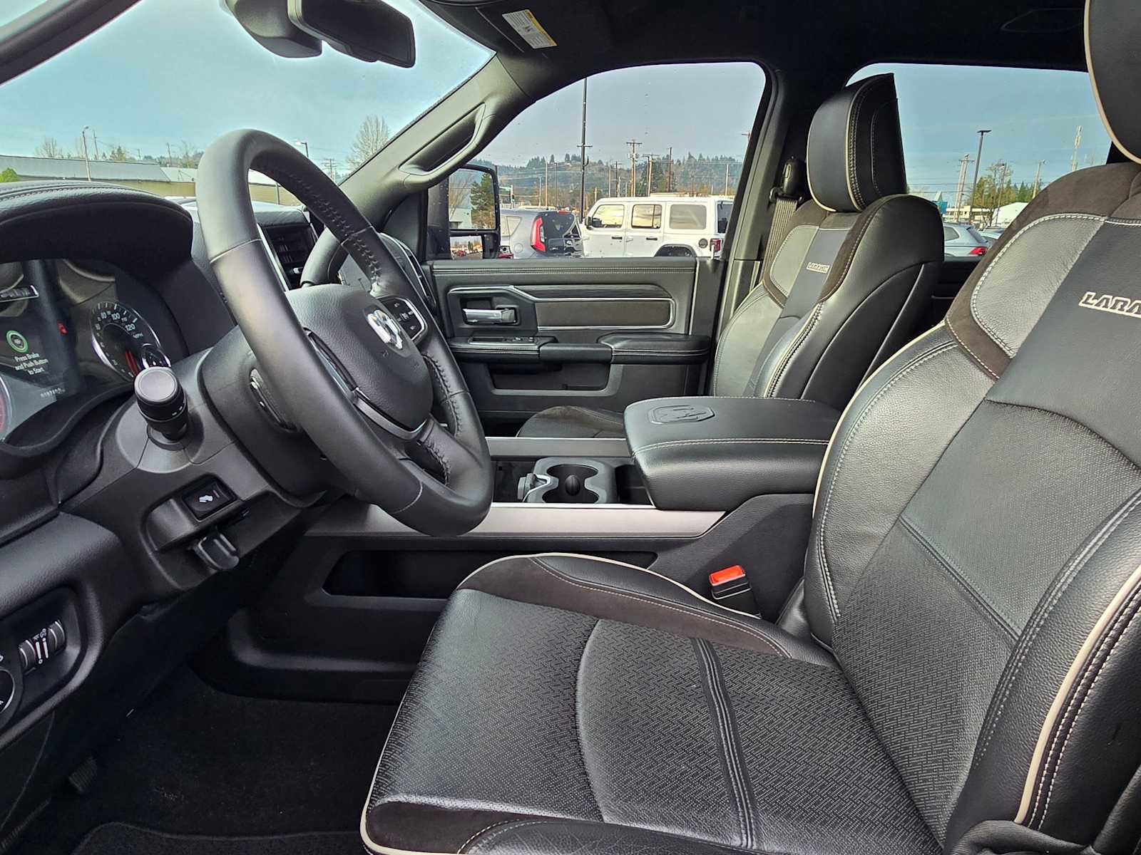 Used 2024 RAM 3500 Laramie w/ Night Edition image 22