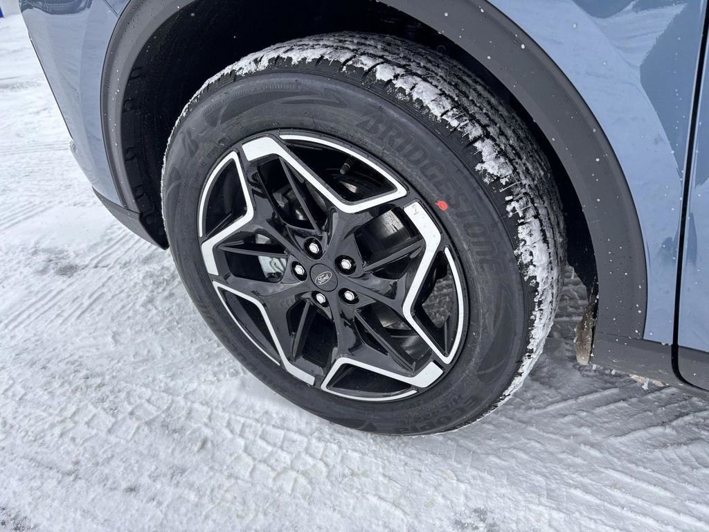 New 2026 Ford Escape Platinum w/ Premium Technology Package image 9