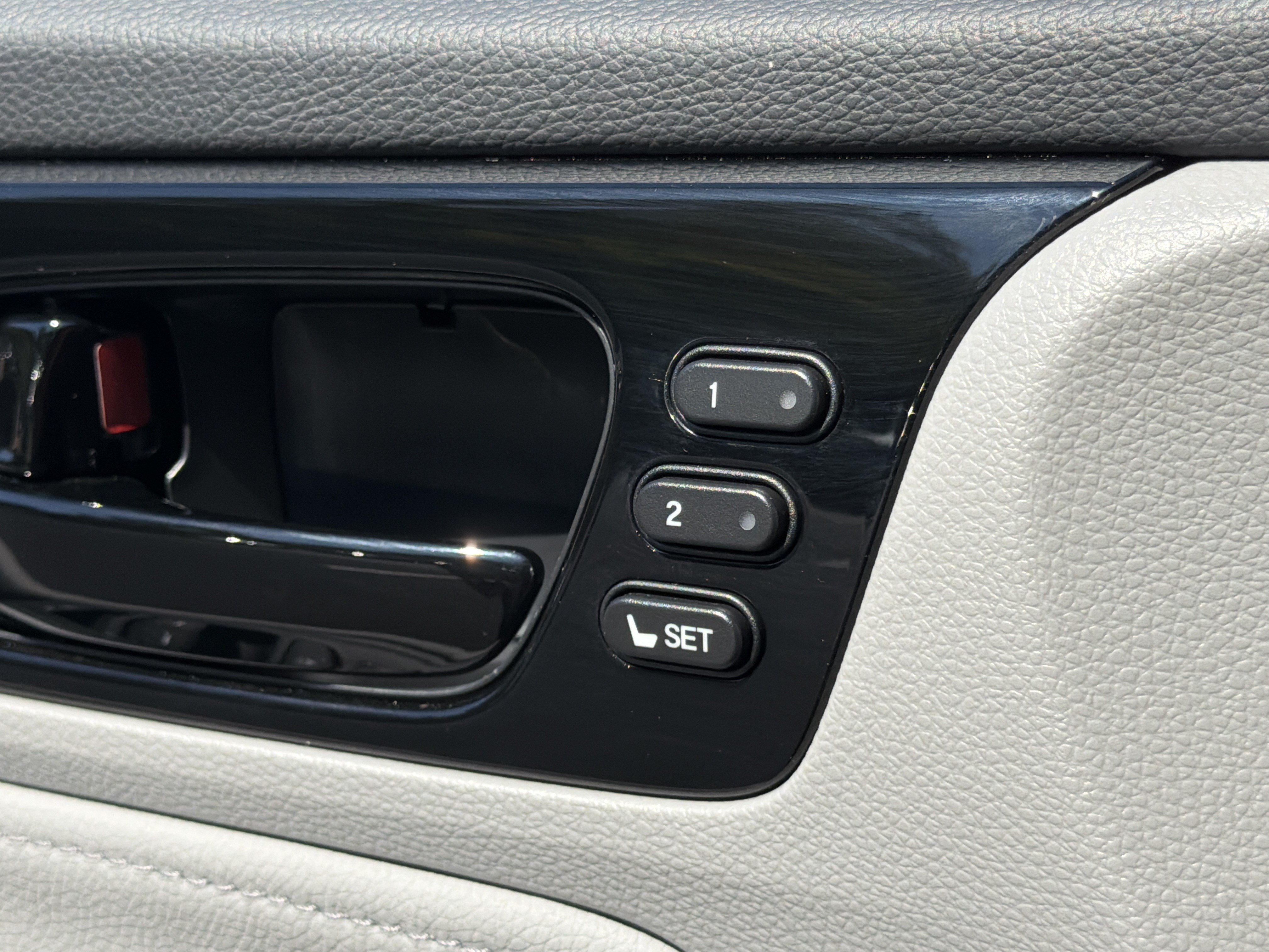 Certified 2024 Honda Odyssey Touring image 14