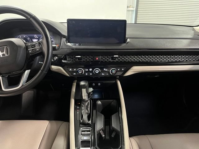 Used 2024 Honda Accord Touring image 21