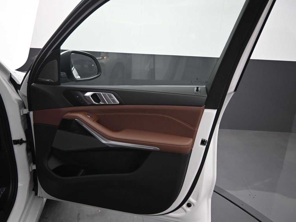 New 2026 BMW X7 xDrive40i image 19