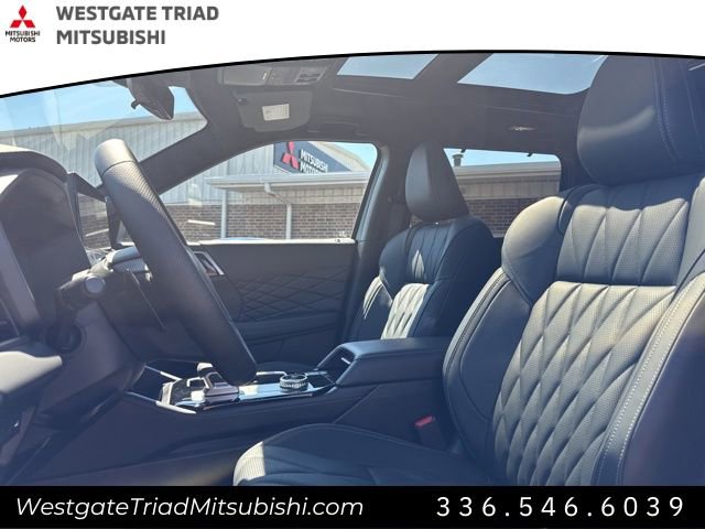 New 2026 Mitsubishi Outlander SEL Black Edition FWD image 10