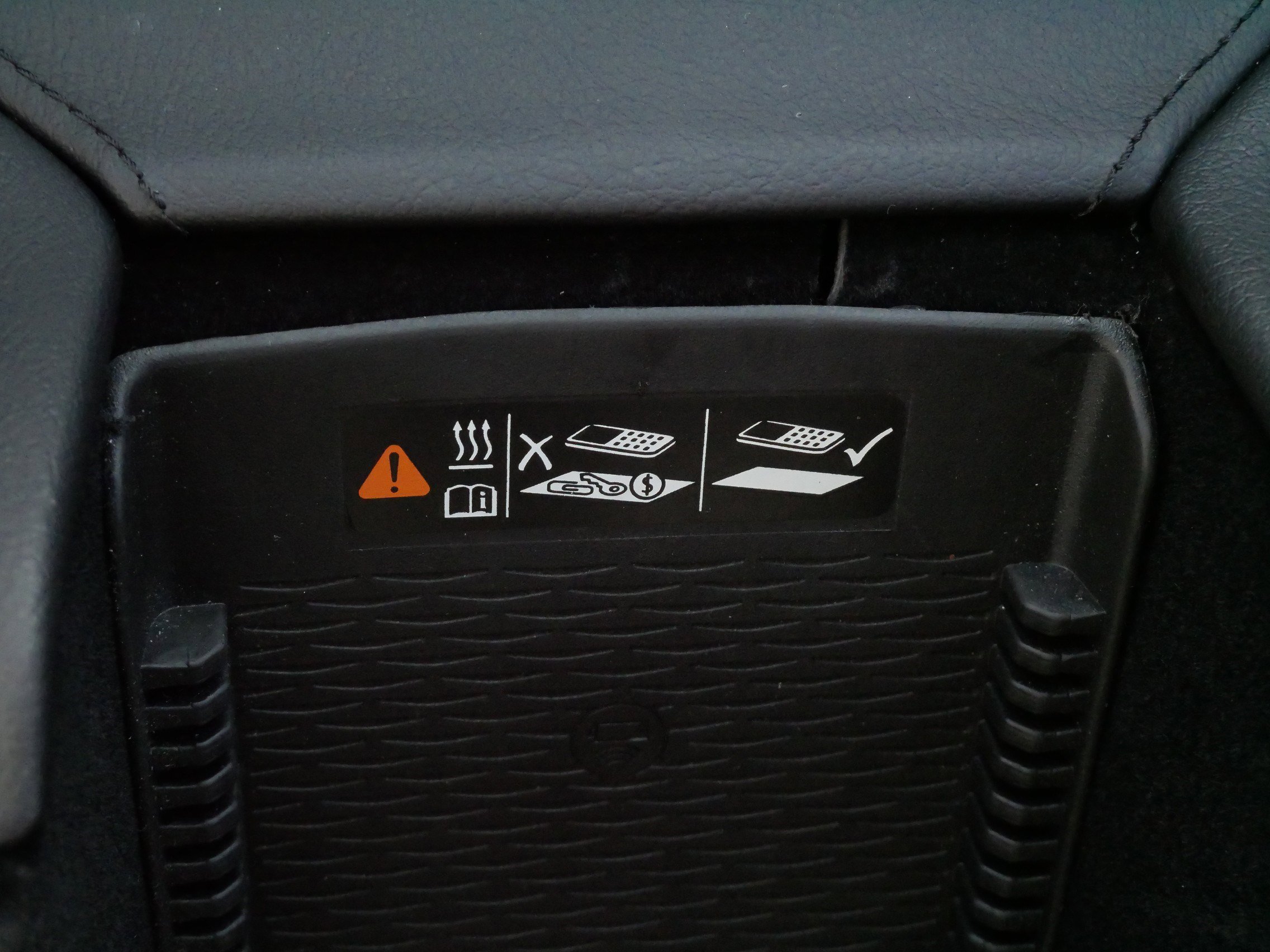 Used 2023 Cadillac XT4 Sport w/ Cold Weather Package image 31