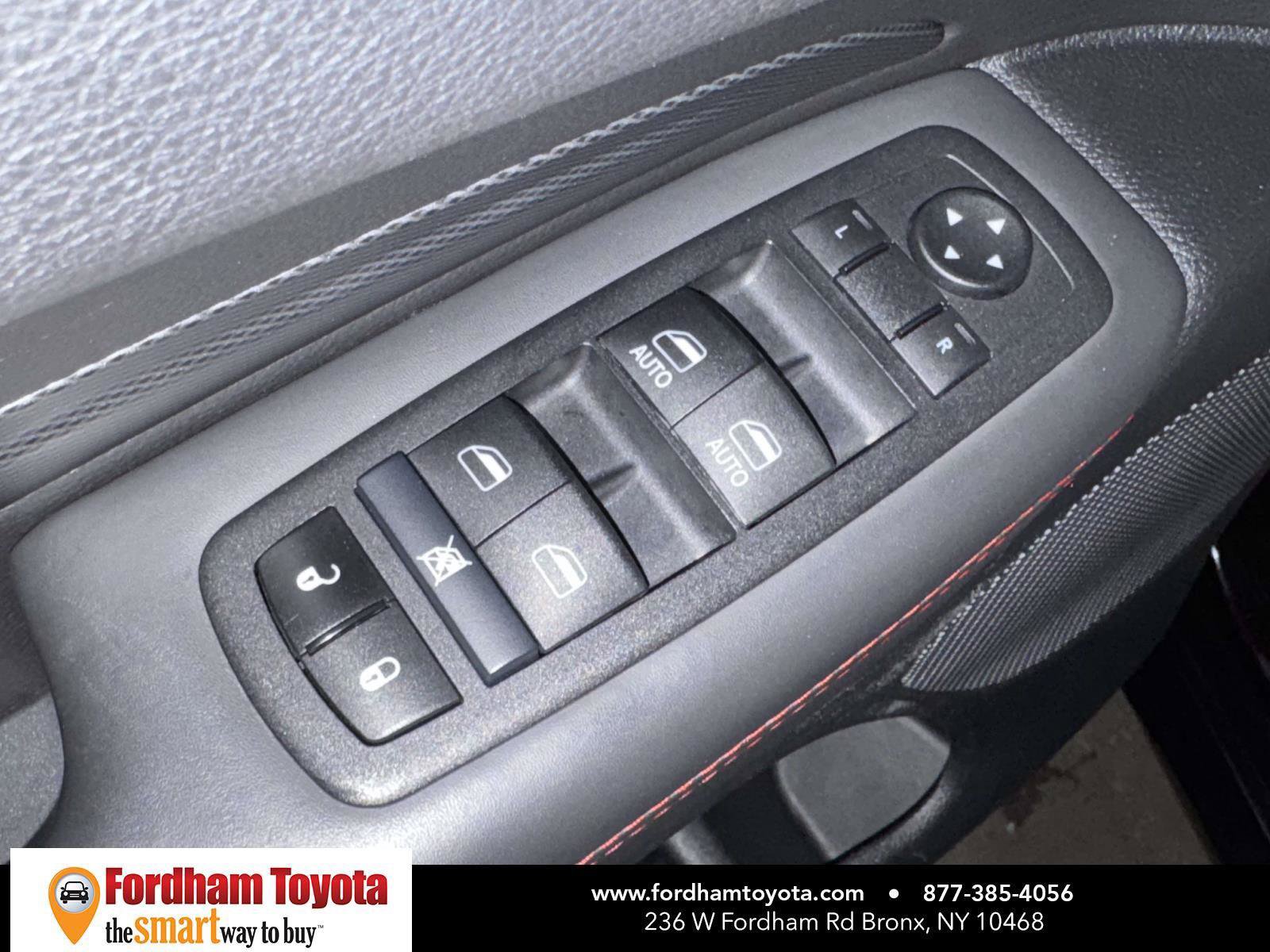 Used 2024 Dodge Durango GT AWD/4WD image 16