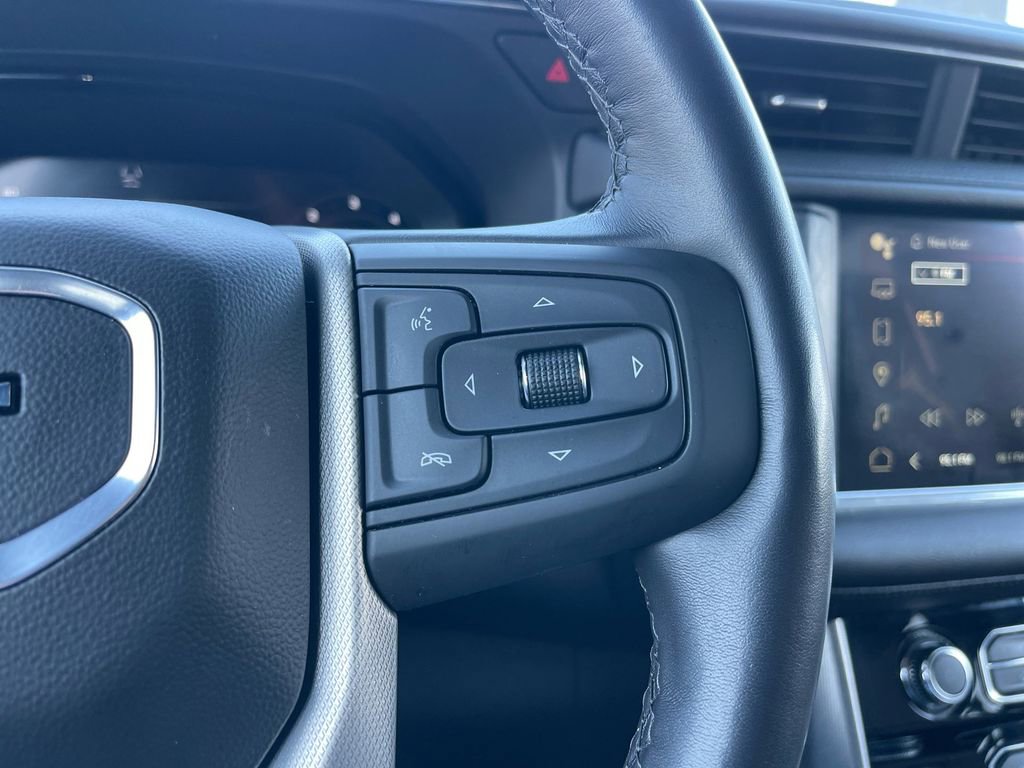 Used 2023 GMC Yukon XL Denali w/ Denali Reserve Package AWD/4WD image 19