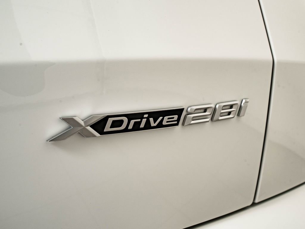 New 2026 BMW X2 xDrive28i w/ Technology Package AWD/4WD image 16