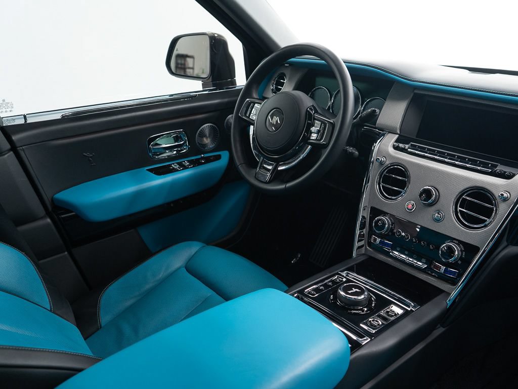 Used 2024 Rolls-Royce Cullinan w/ Cullinan Package AWD/4WD image 35