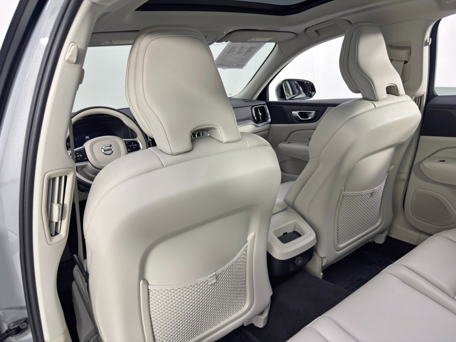 Used 2024 Volvo S60 B5 Plus w/ Protection Package Premier image 35