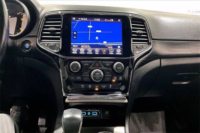 Used 2020 Jeep Grand Cherokee Altitude image 15