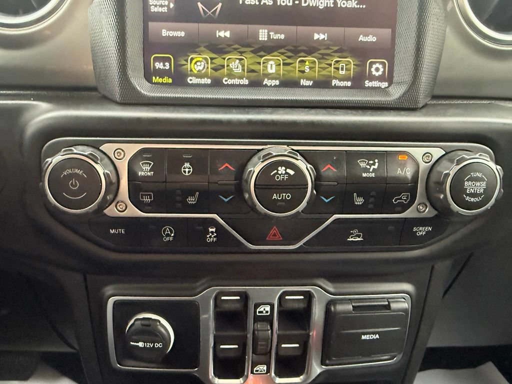 Certified 2020 Jeep Gladiator Overland AWD/4WD image 28