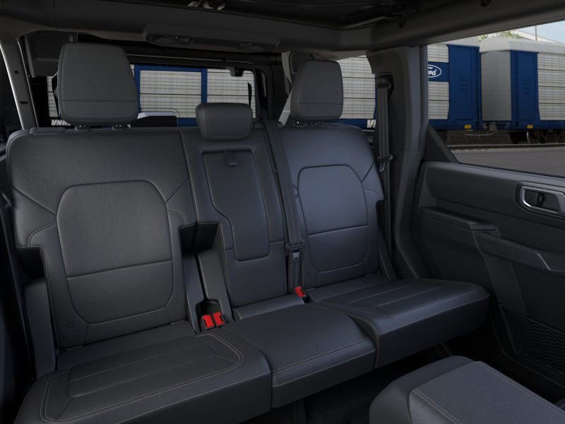 New 2025 Ford Bronco Badlands image 10